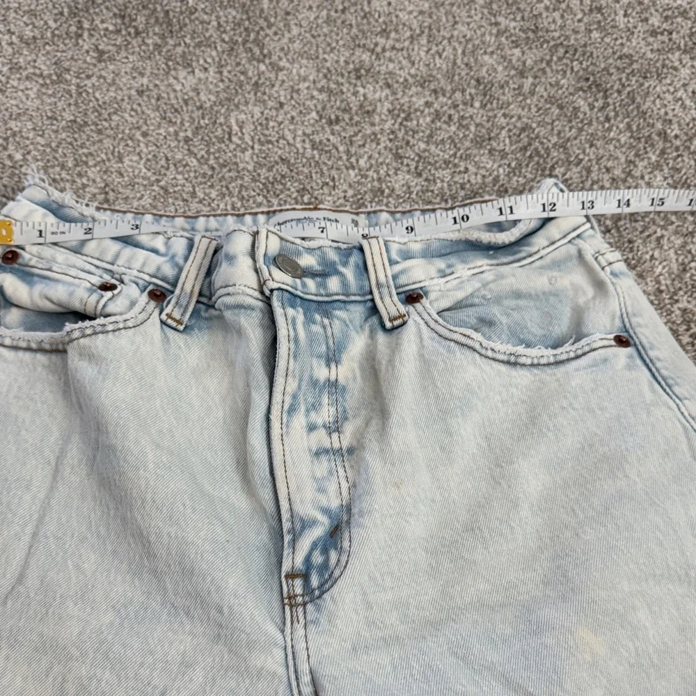 Abercrombie & Fitch Curve Love Acid Wash High-Rise Mom Jeans SZ 2 3/$30 - Picture 13 of 16
